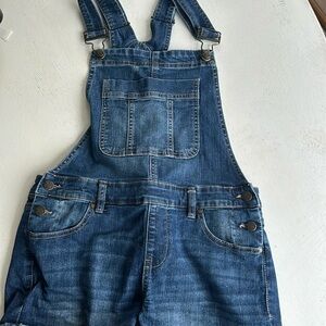 trendy short overalls girls